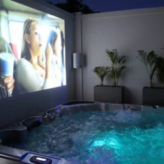 Outdoor Spa Room Privacy Wall