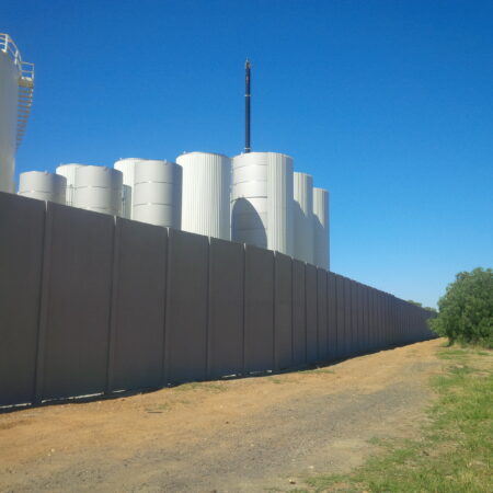 DuneWall with AcoustX Panel by Wallmark Australia 4.2m high at Graincorp, Shepparton VIC