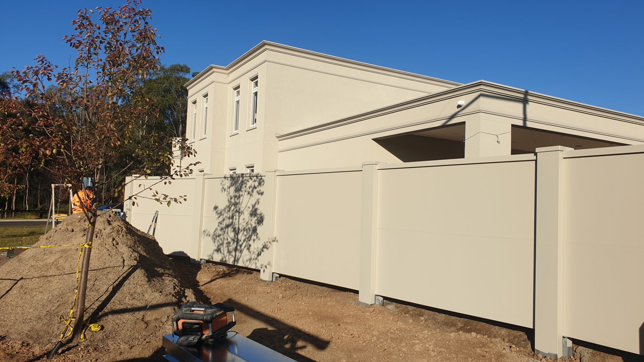 Modular wall boundary