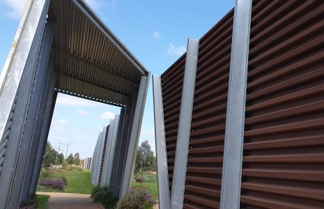 Why Early Noise Wall Construction Supports Land Sales